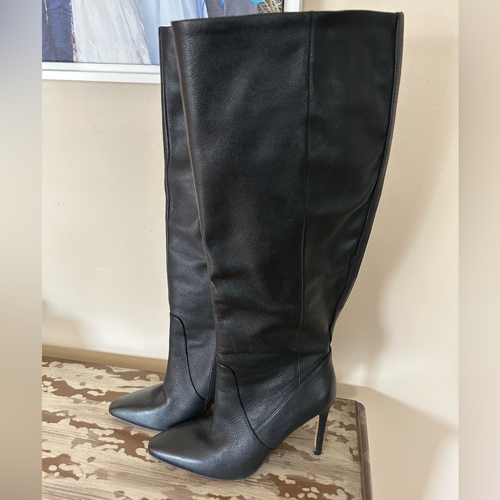 Vince Camuto knee high black leather boots 9M